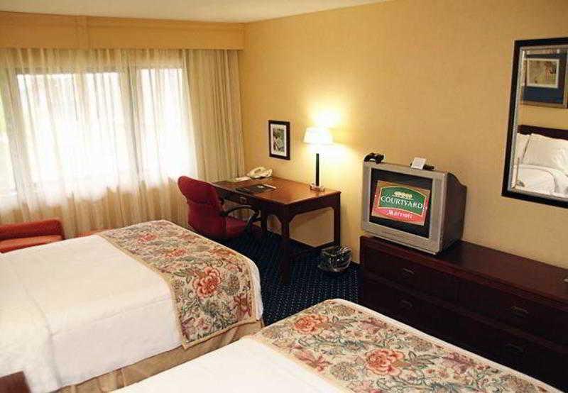 Quality Inn & Suites- 瓦尔帕莱索 客房 照片