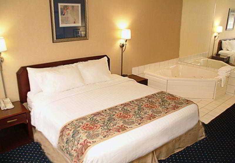 Quality Inn & Suites- 瓦尔帕莱索 客房 照片
